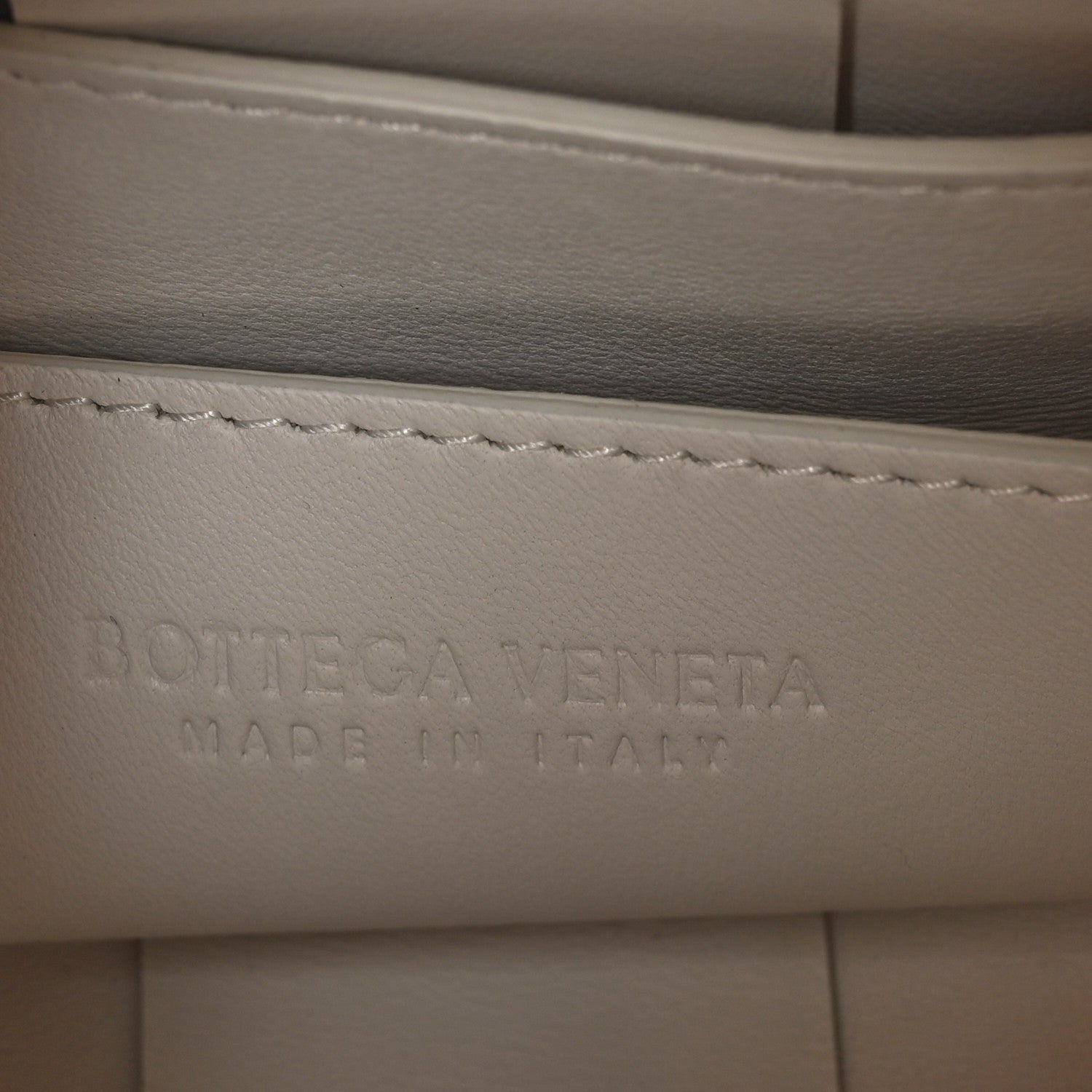 Bottega Veneta Lambskin Maxi Intrecciato Small Brick Cassette Bag White 6 of 9