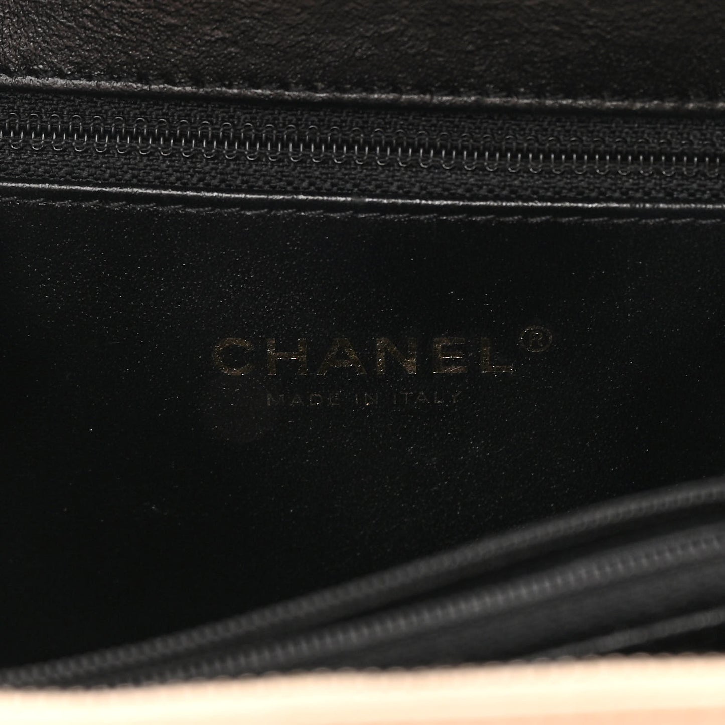 Caviar Quilted Medium CC Filigree Vanity Case Beige Black