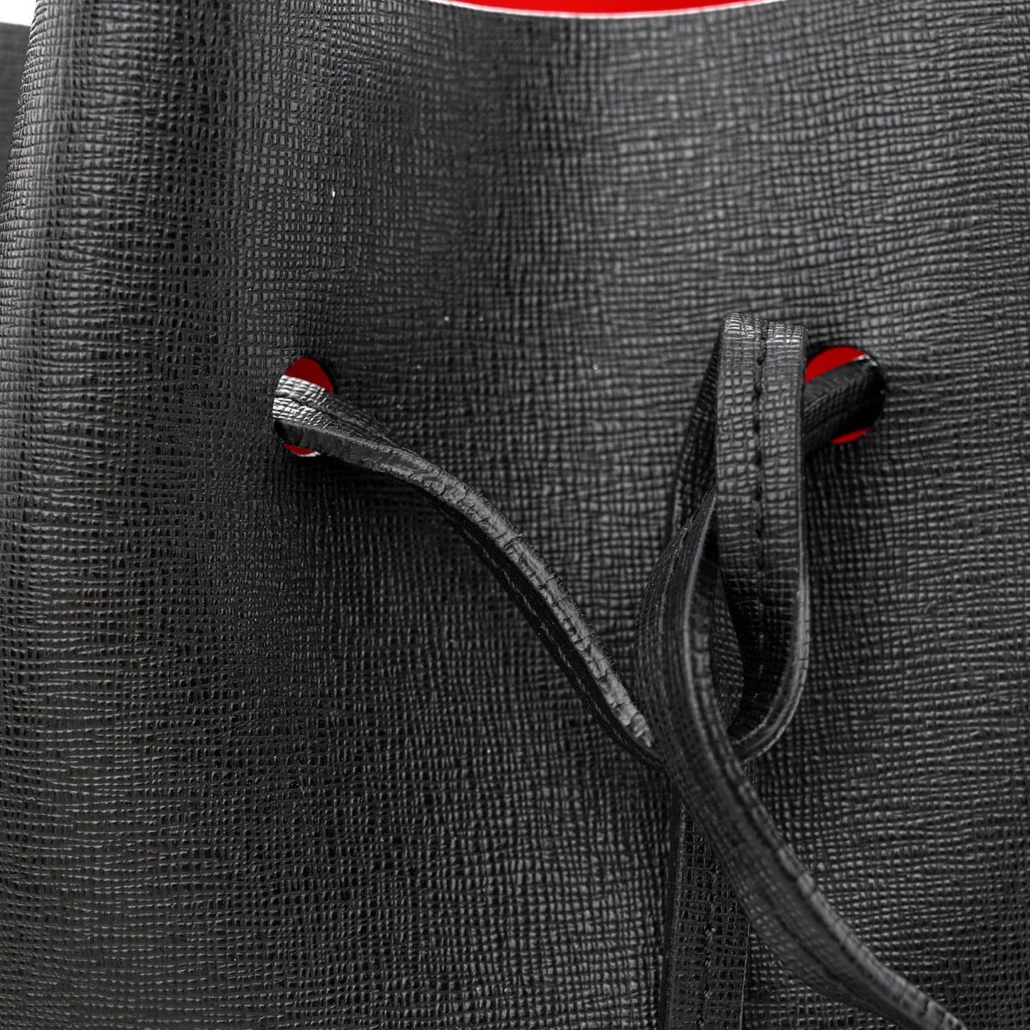Saffiano Bucket Bag Black Flamma
