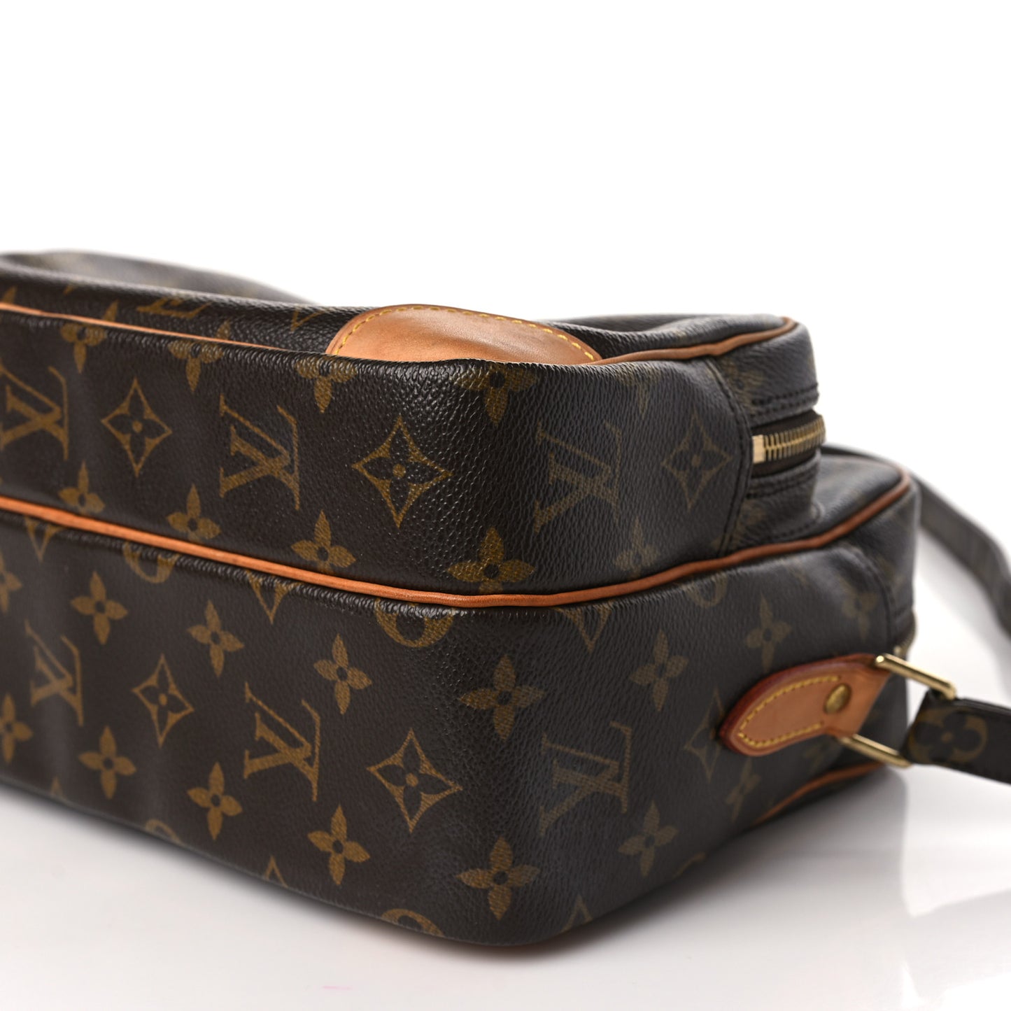 Monogram Nil 28