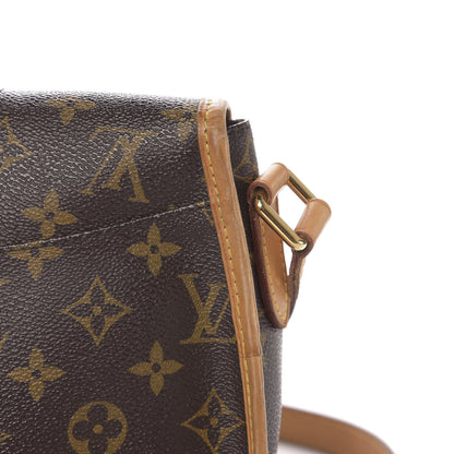Louis Vuitton Monogram Menilmontant PM 10 of 13