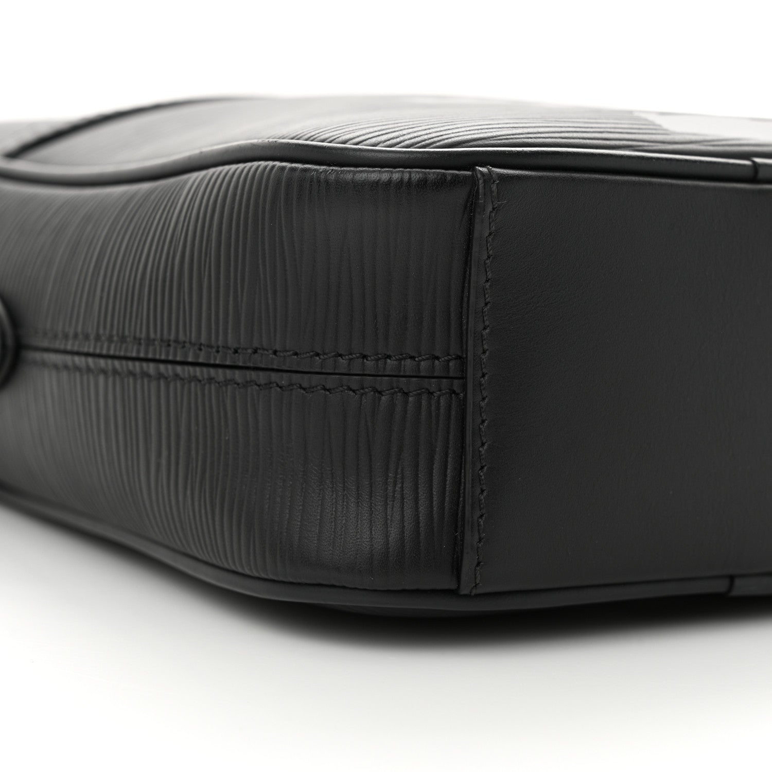 Louis Vuitton X SUPREME Epi Danube PM Black 8 of 10