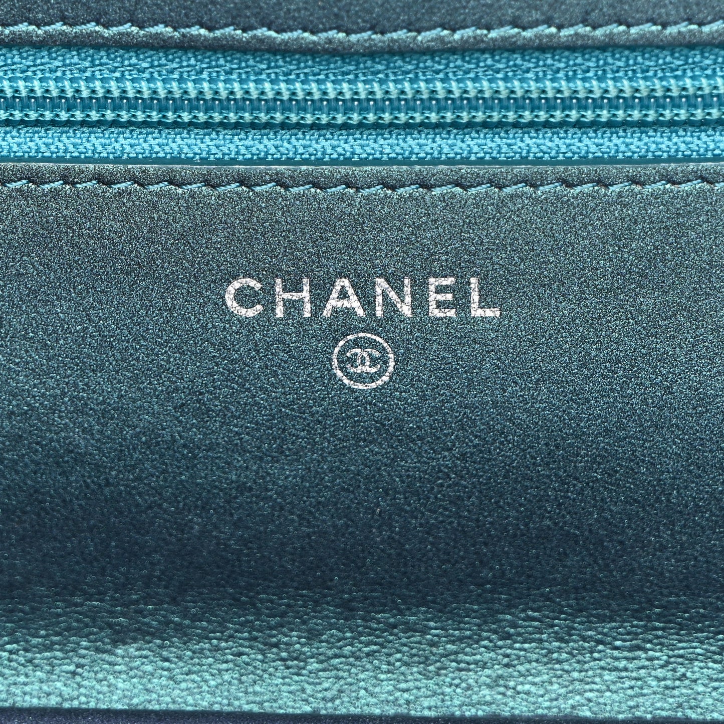 Metallic Lambskin Wallet On Chain WOC Turquoise