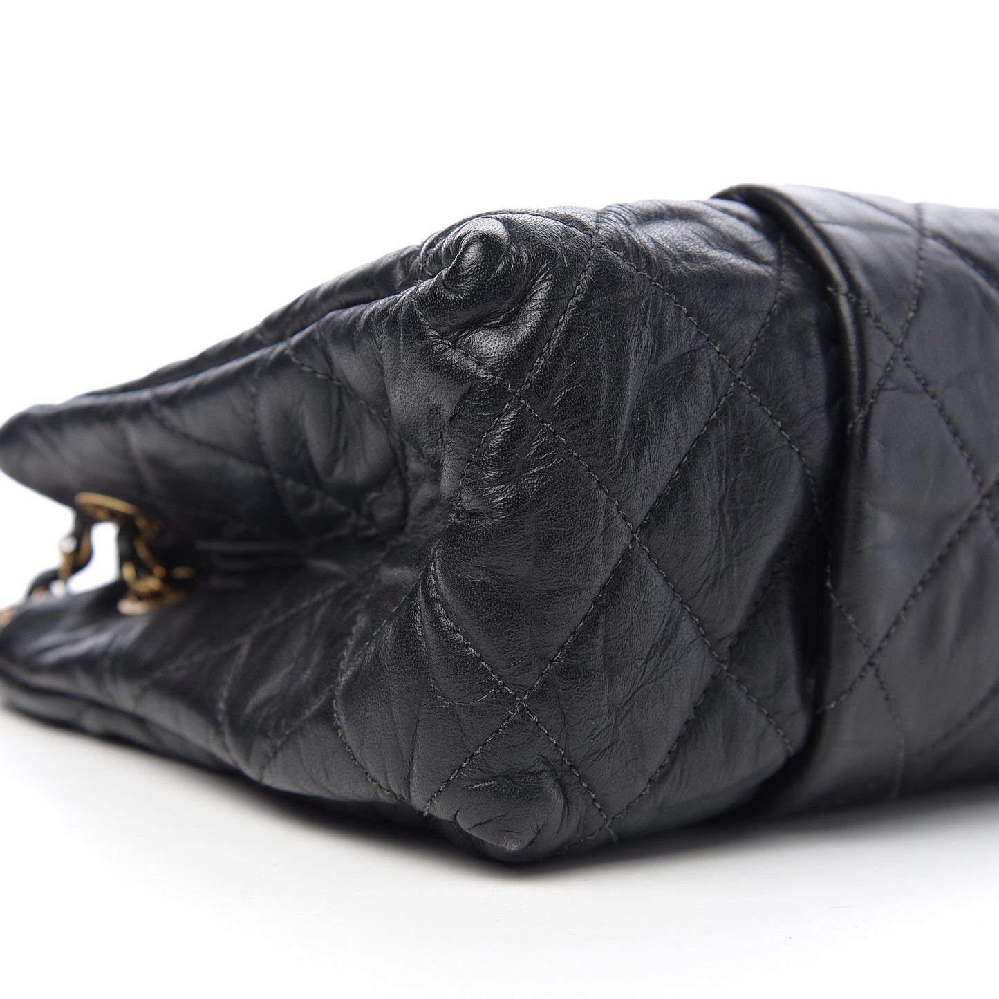 Aged Calfskin Large Chic Quilt Flap Black