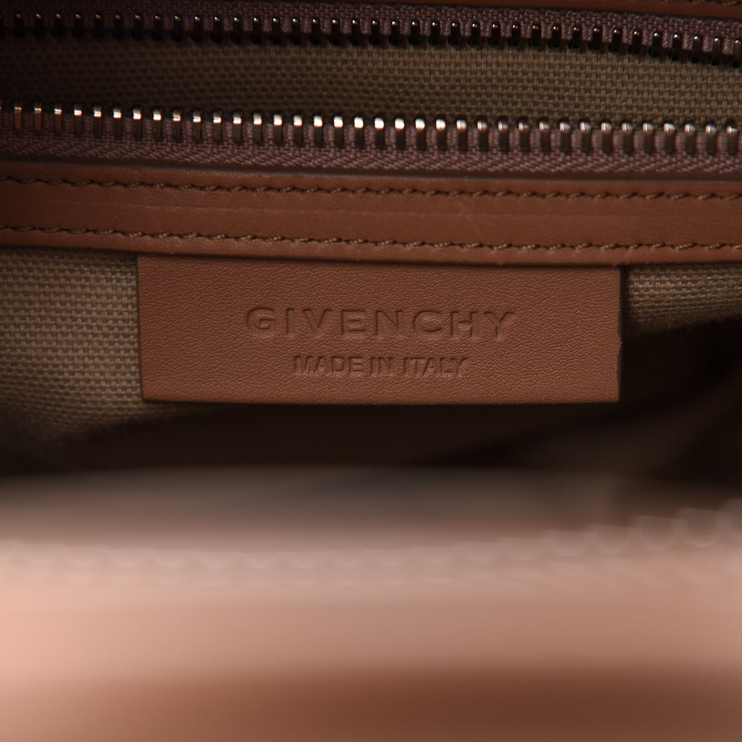 Calfskin Small Studded Antigona Old Pink
