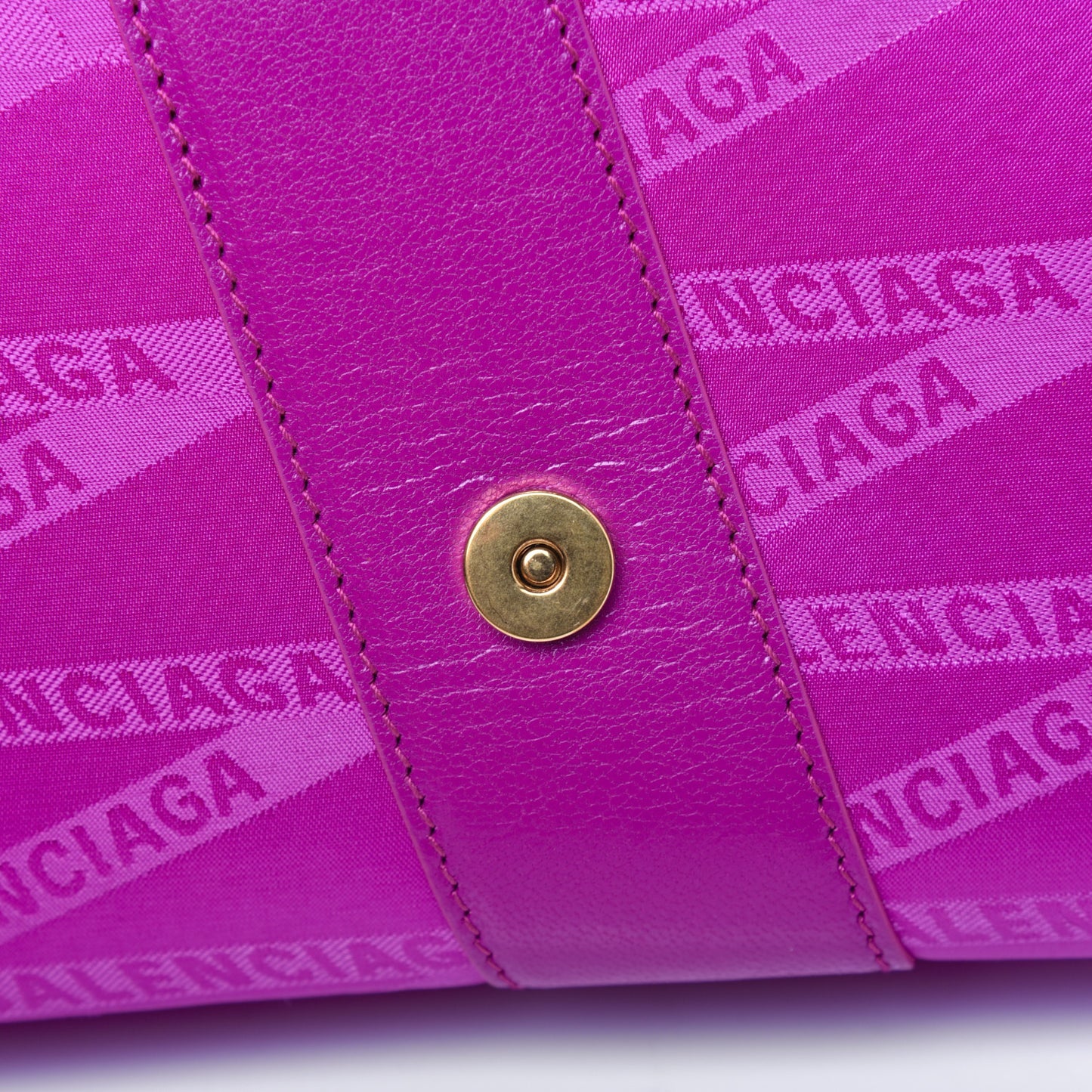 Jacquard Nylon Calfskin Shift Wallet On Strap Pink