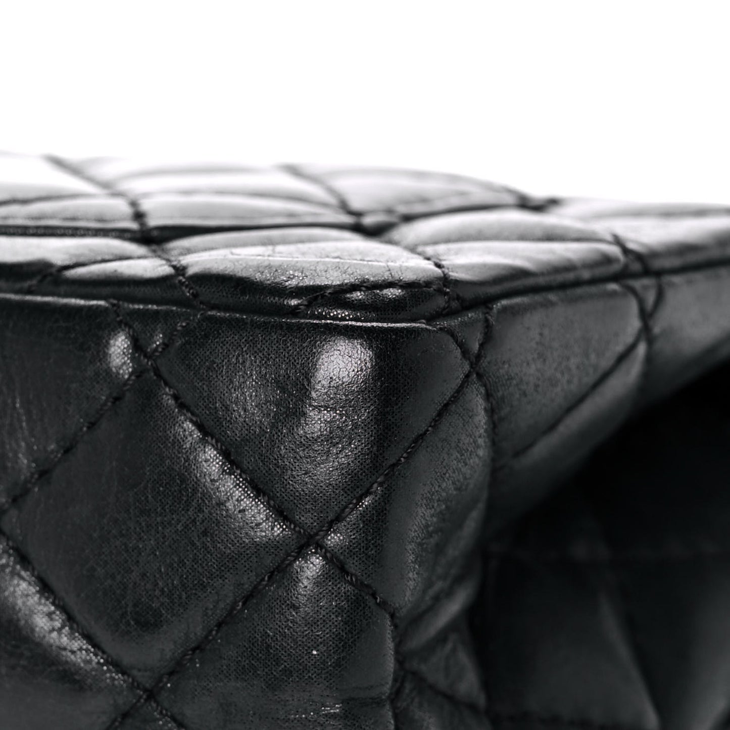 Iridescent Calfskin Quilted 2.55 Reissue 224 Flap Black