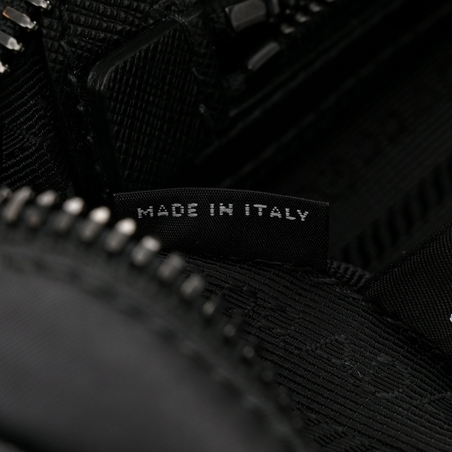 Tessuto Nylon Saffiano Re-Edition 2005 Shoulder Bag Black