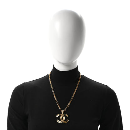 Chanel CC Pendant Necklace Gold 2 of 4