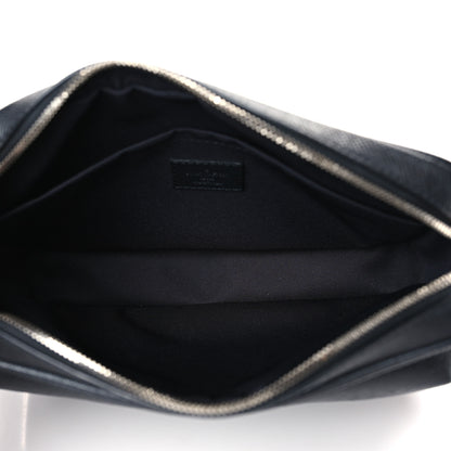 Louis Vuitton Taiga Outdoor Messenger PM Black 5 of 8