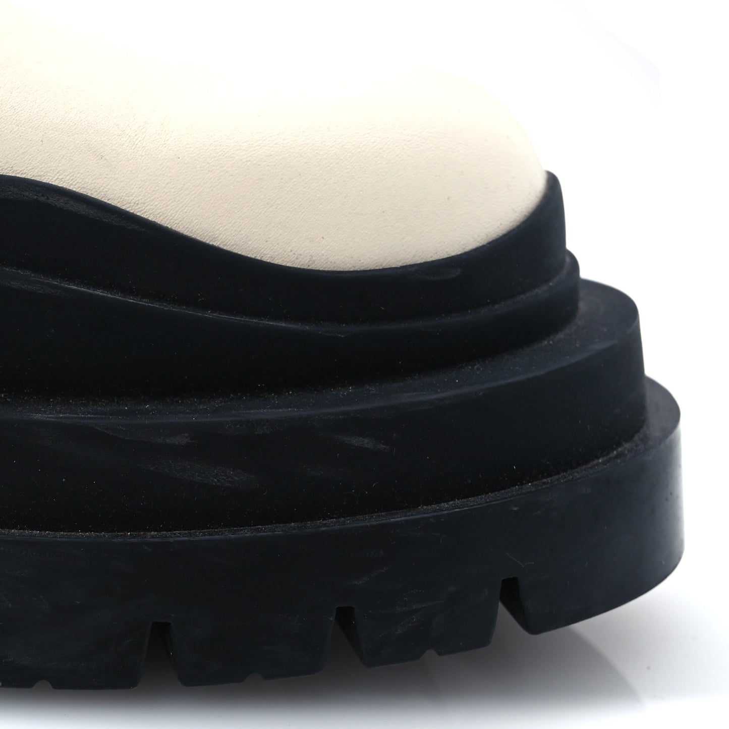 Calfskin The Tire Chelsea Boots 35 Sea Salt Black