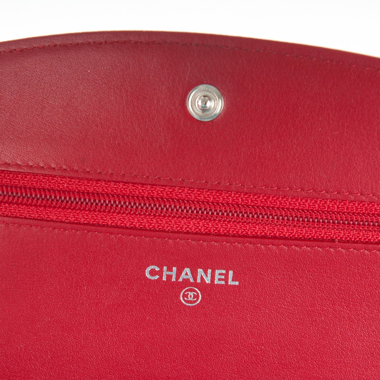 Caviar Sevruga Wallet On Chain WOC Red