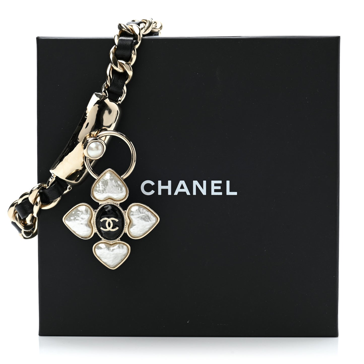 Lambskin Pearl Resin CC Choker Gold Black