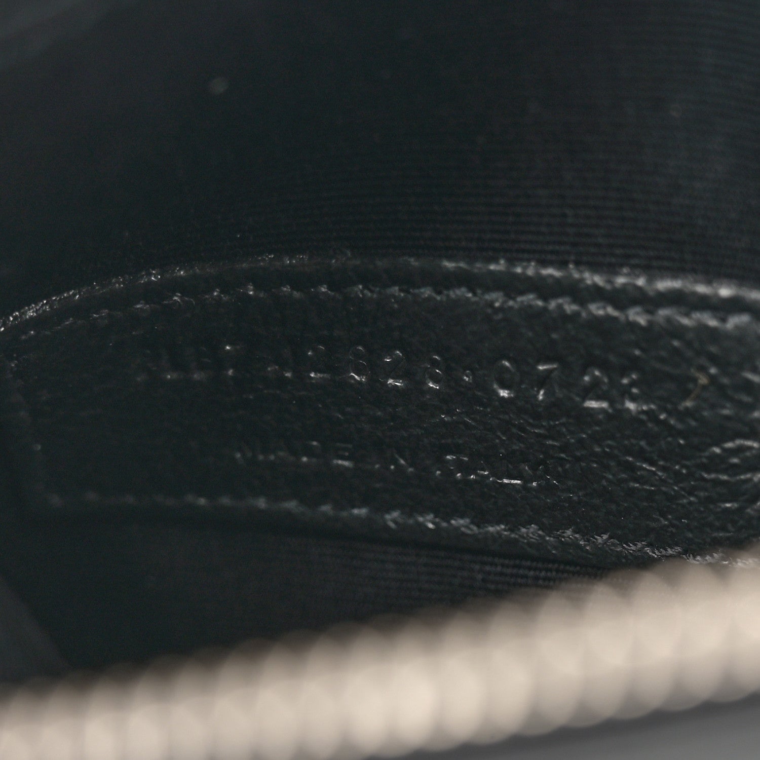 Saint Laurent Patent Calfskin Le 37 Bucket Bag Black 8 of 14