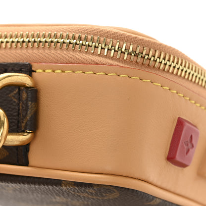 Louis Vuitton Calfskin Monogram Baladeur Wearable Wallet 11 of 12