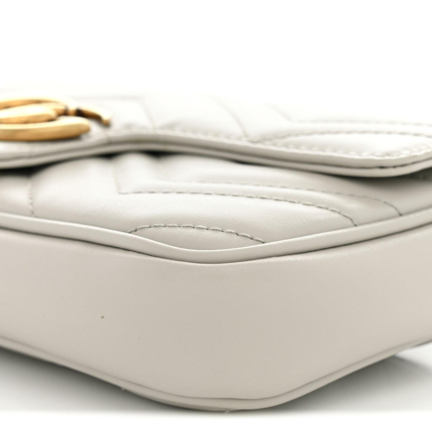Calfskin Matelasse Mini GG Marmont Shoulder Bag With Card Holder Light Grey Salvy Green