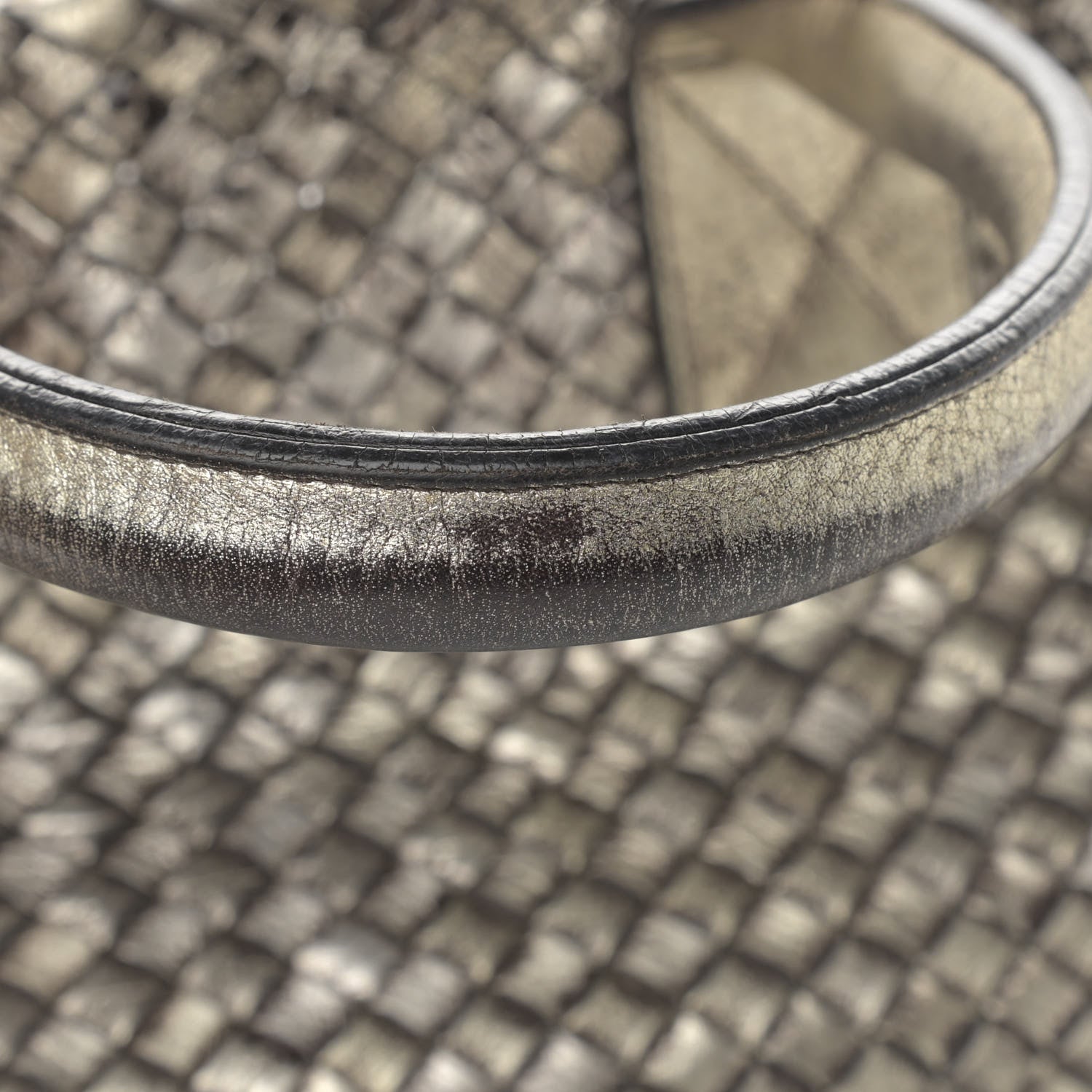 Bottega Veneta Intrecciato Medium Cabat Platino Ossidato 22 of 23