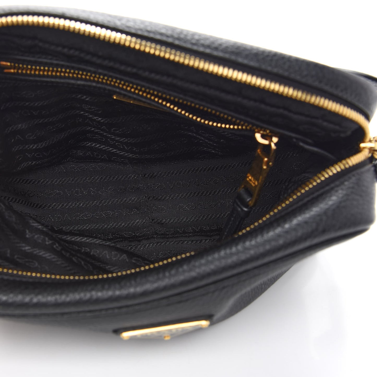 Vitello Daino Camera Crossbody Black