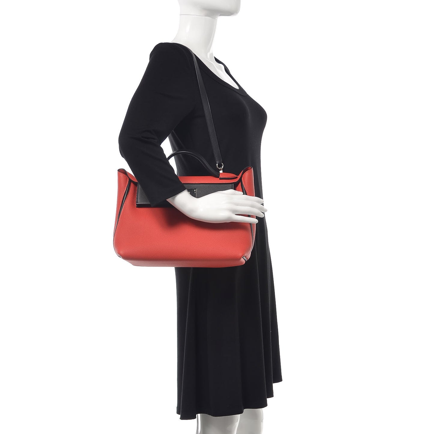 Togo Swift 24/24 29 Rouge Pivoine Black