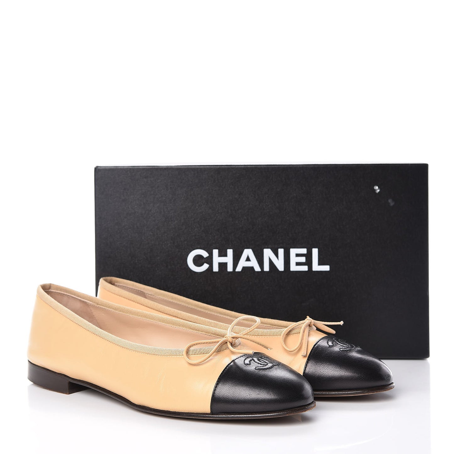 Lambskin Cap Toe CC Ballerina Flats 39 Beige Black