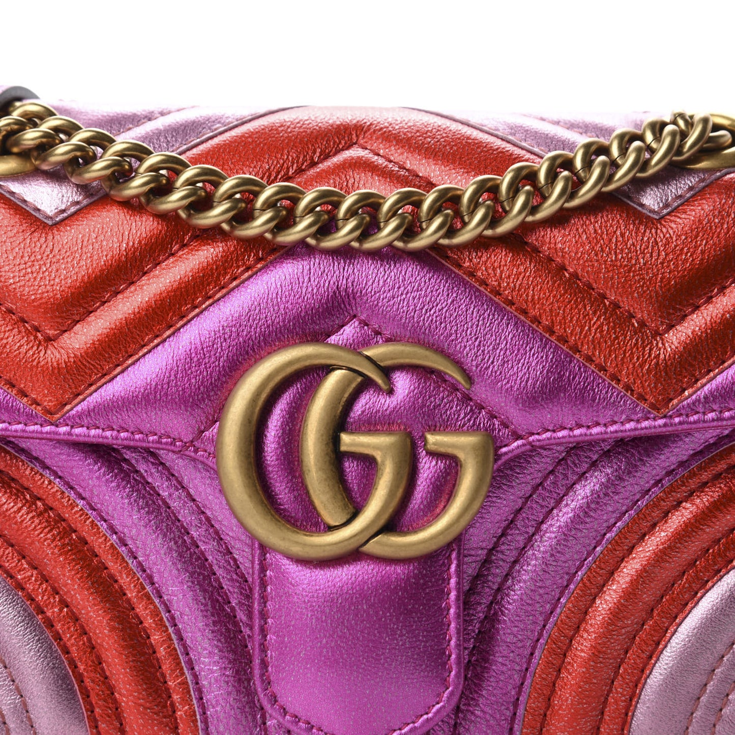 Metallic Calfskin Matelasse Mini GG Marmont Shoulder Bag Fuchsia