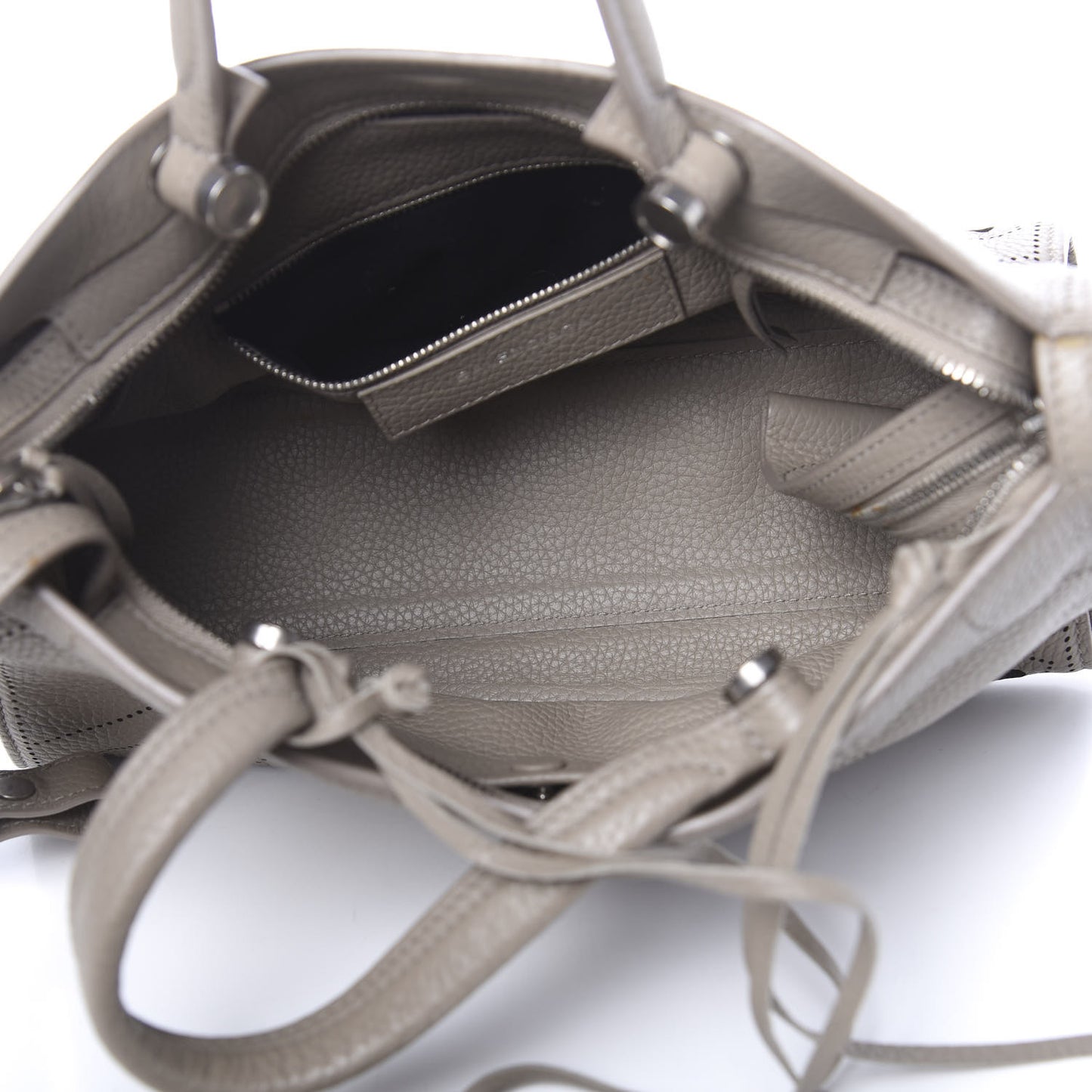Veau Grana Perforated Blackout Hardware S City Gris Cendre