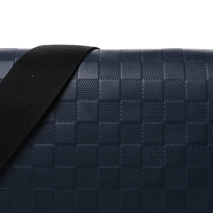 Louis Vuitton Damier Infini District PM Onyx 8 of 11