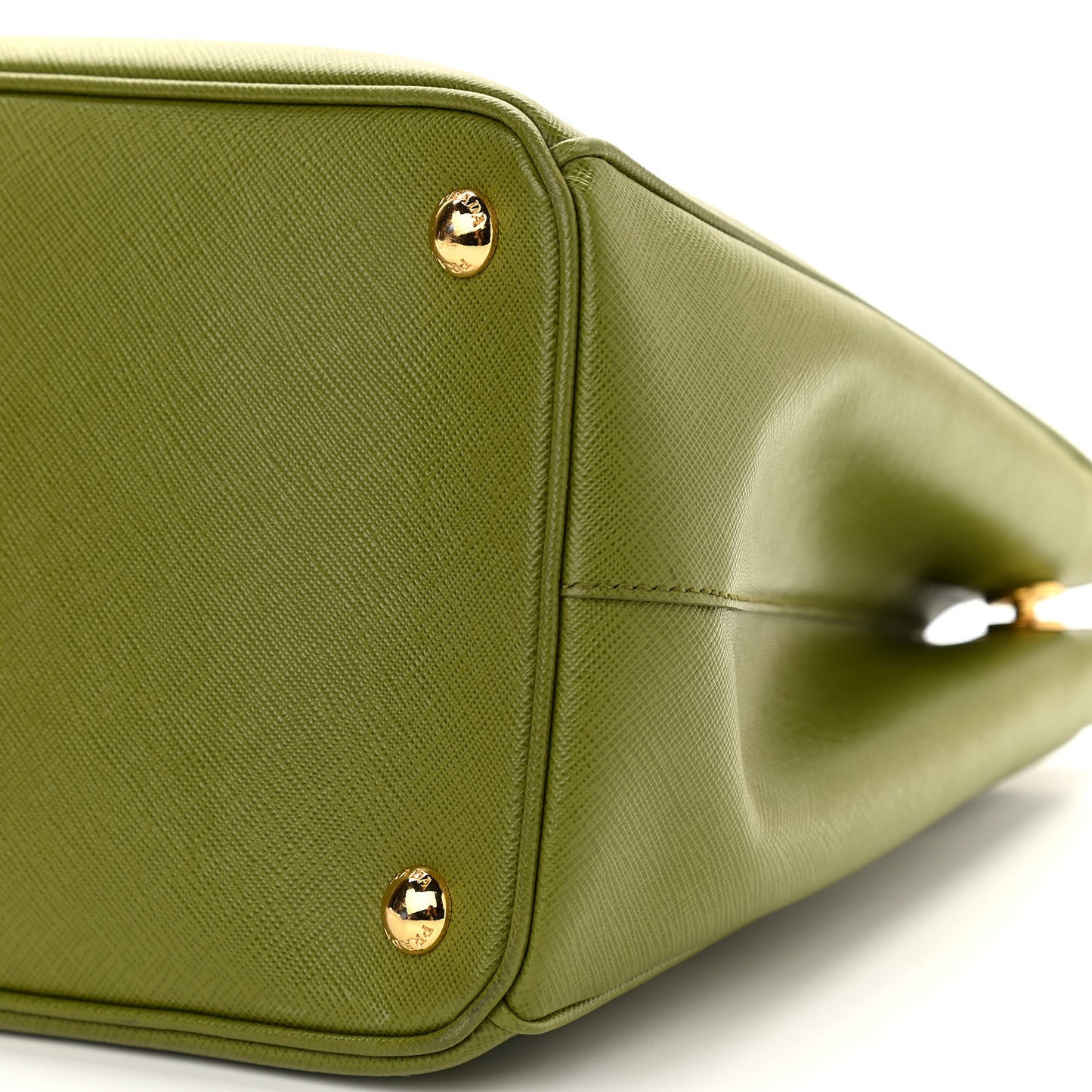 Saffiano Medium Galleria Double Zip Tote Edera