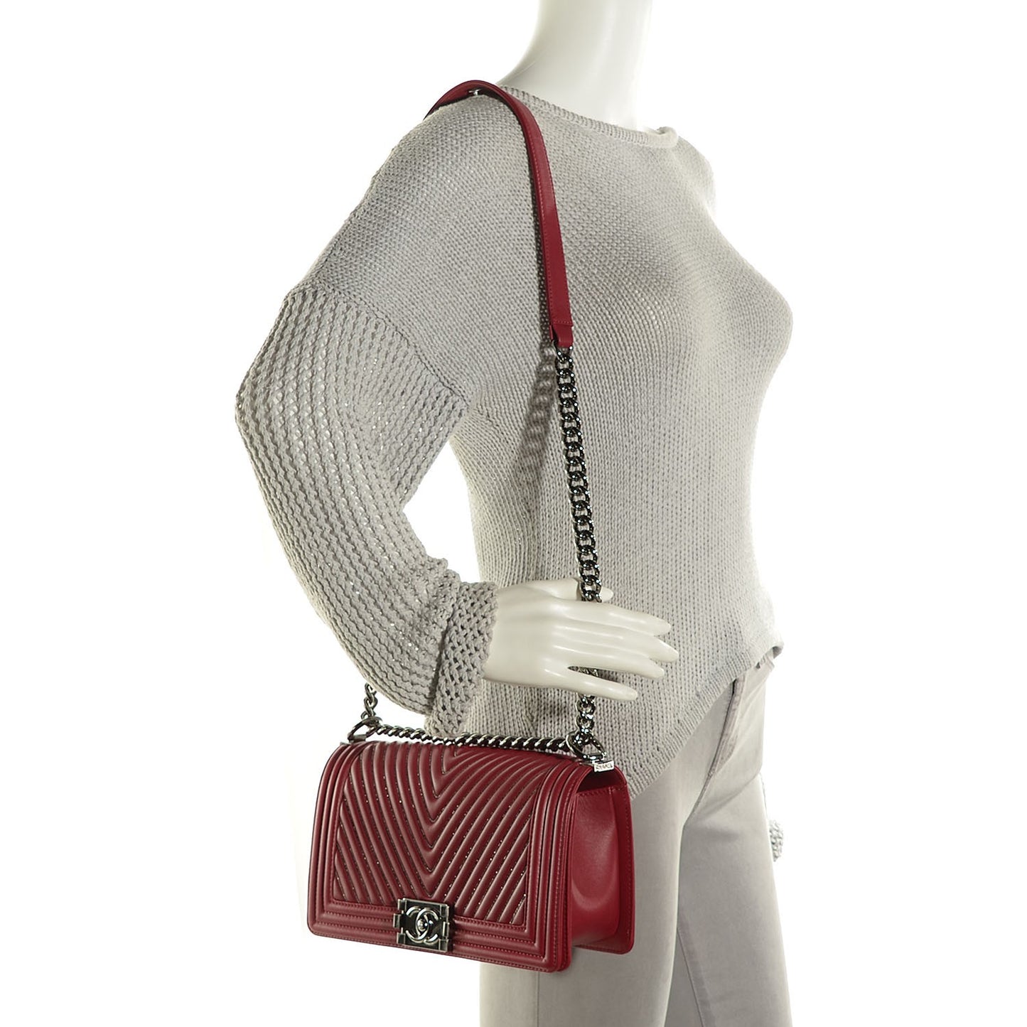 Calfskin Chain Chevron Medium Boy Flap Red