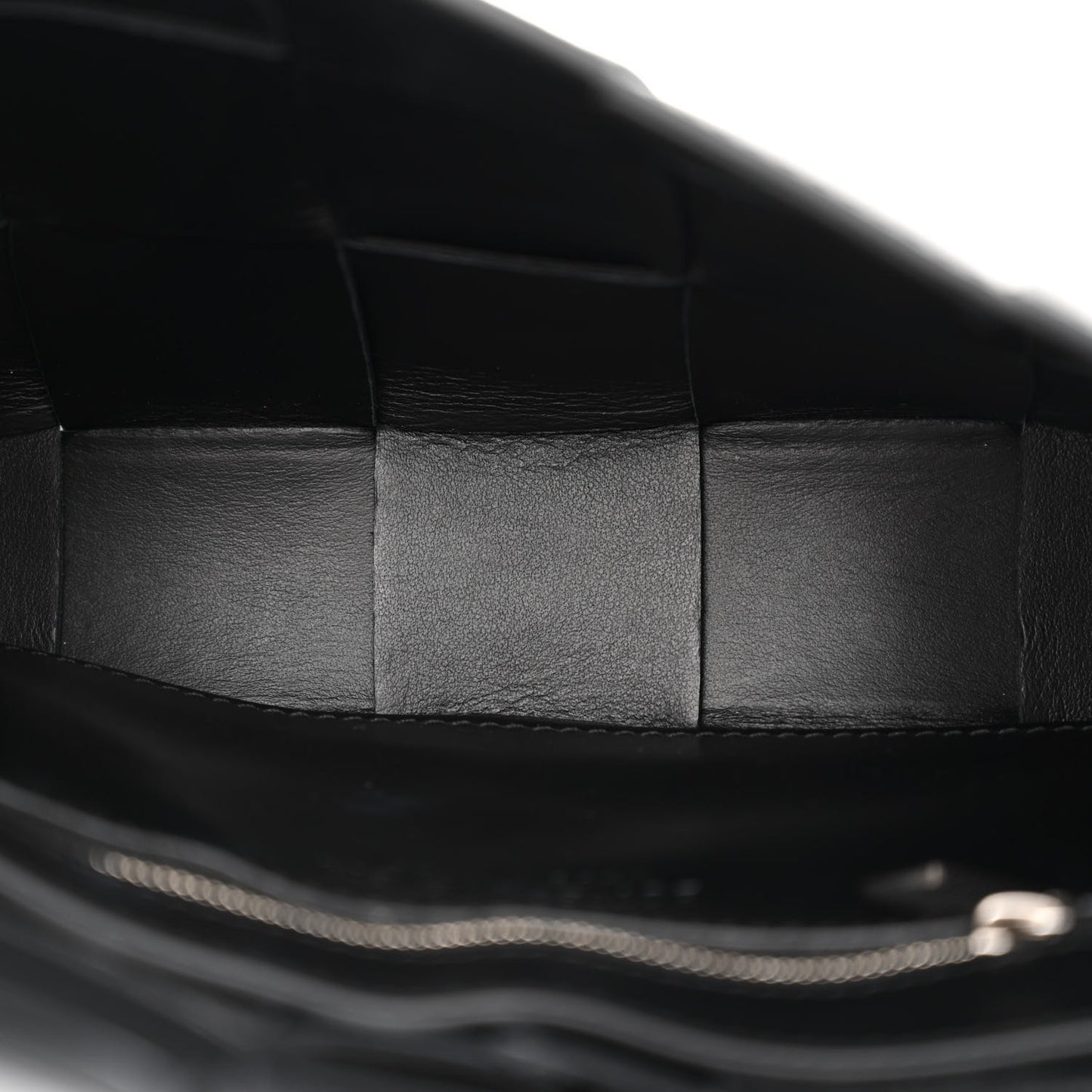Calfskin Maxi Intreccio Cassette With Strap Bag Black