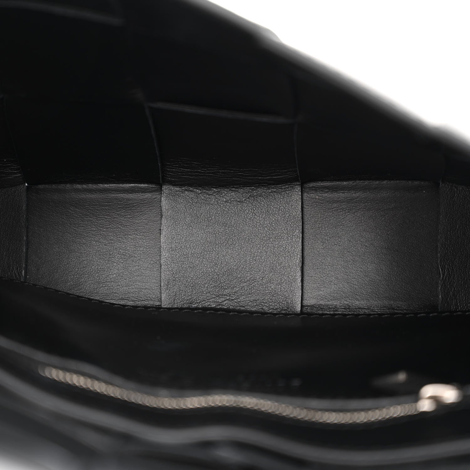 Bottega Veneta Calfskin Maxi Intreccio Cassette With Strap Bag Black 5 of 9