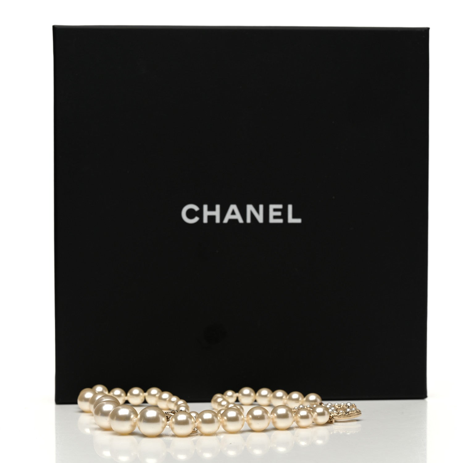 Chanel Pearl CC 100th Anniversary Necklace Light Gold 6 of 6