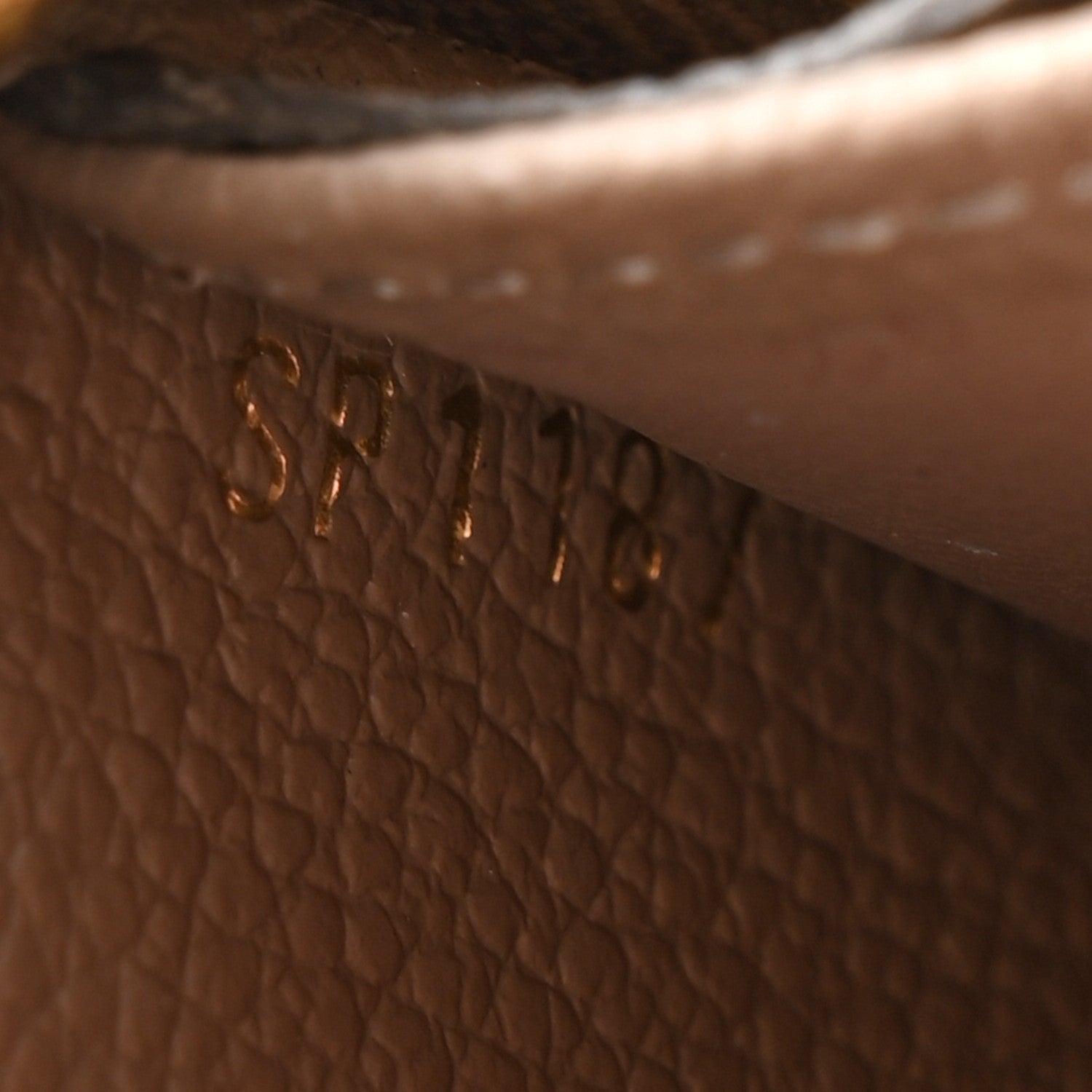 Louis Vuitton Empreinte Zippy Wallet Tourterelle 9 of 10