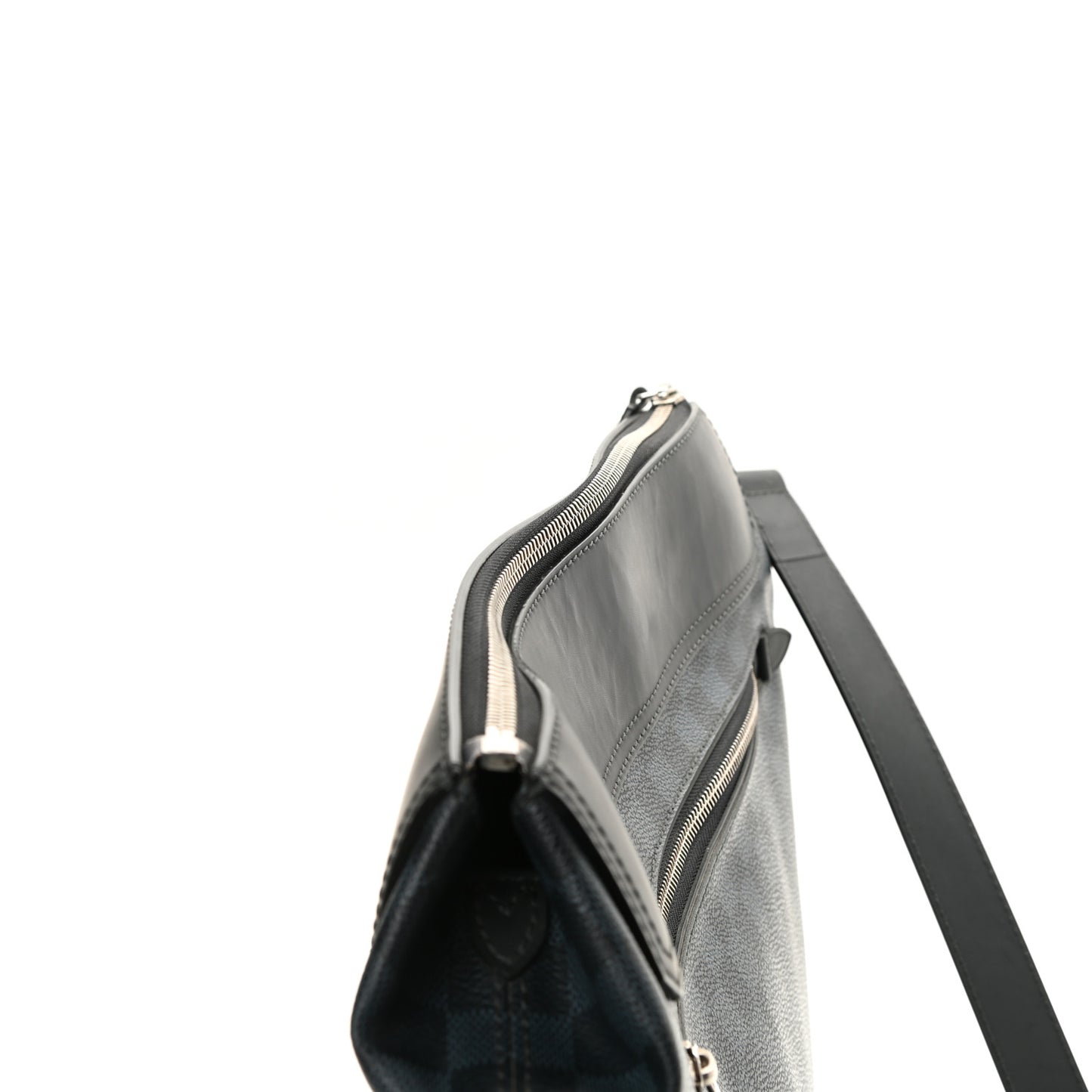 Damier Cobalt Greenwich Messenger