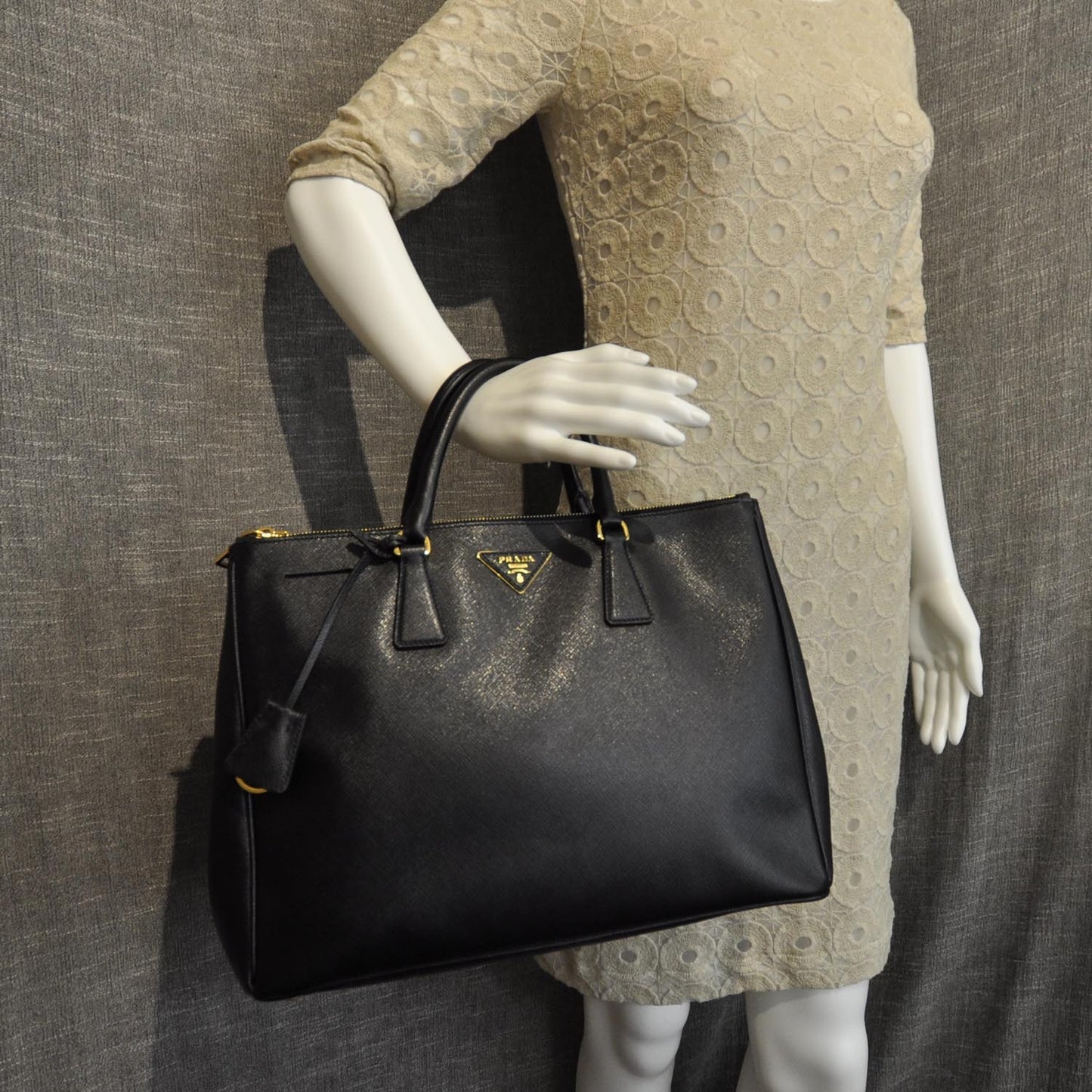 Saffiano Lux Tote Nero Black