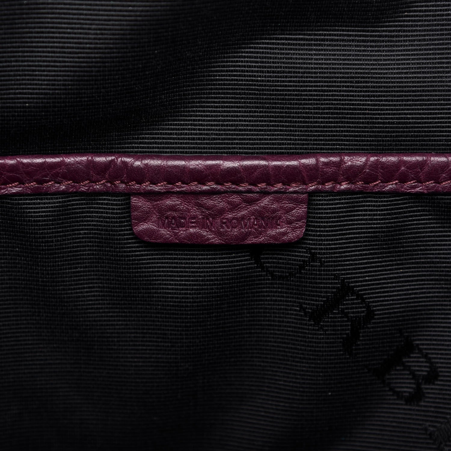 Burberry Heritage Grain Medium Orchard Bowling Bag Damson Magenta 9 of 13