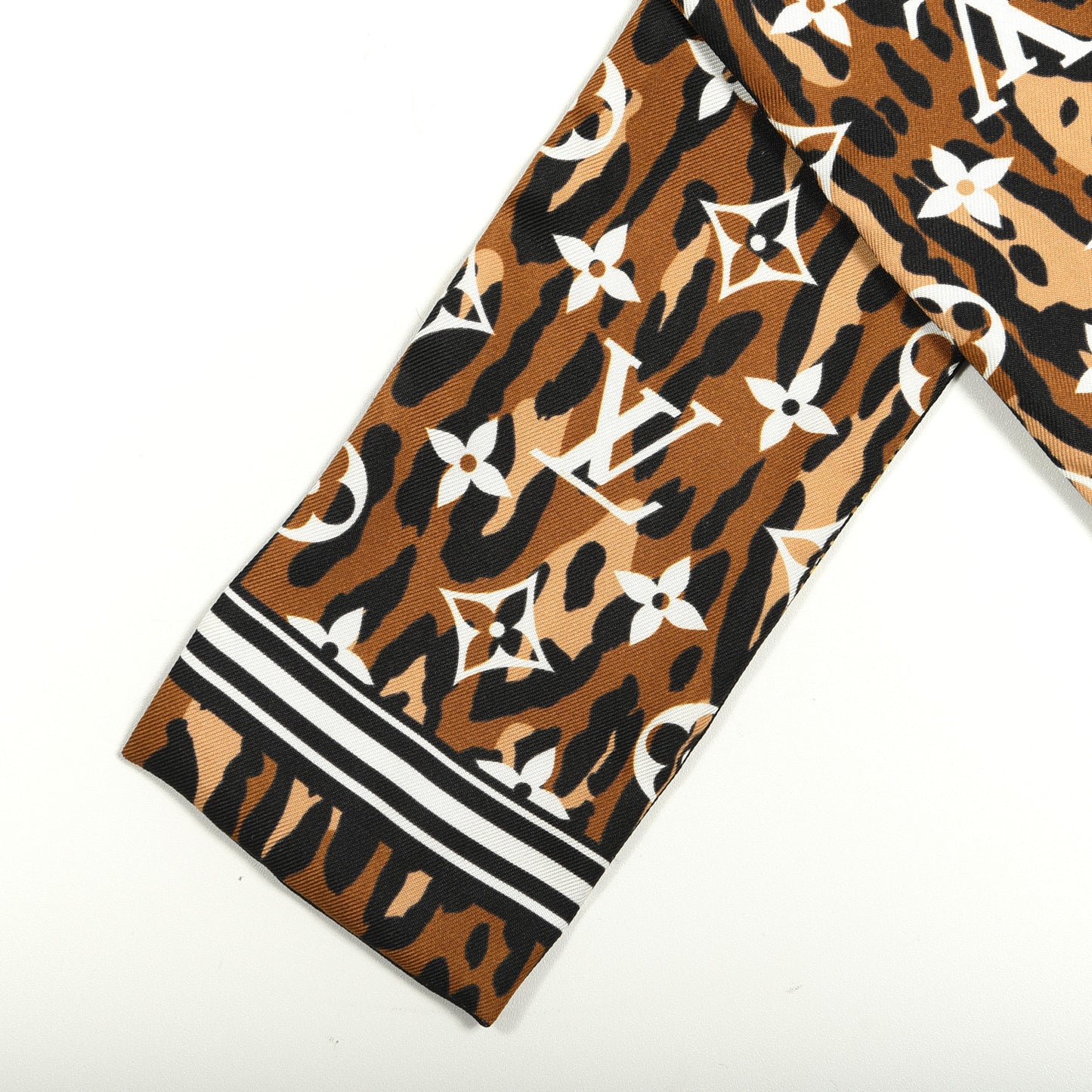 Silk Monogram Giant Jungle Bandeau Black