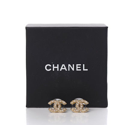 Chanel Pearl CC Earrings Light Gold 5 of 5
