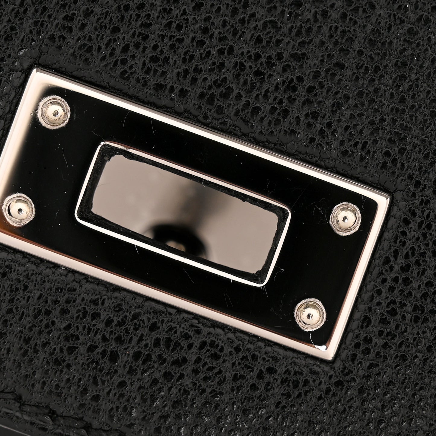 Chevre Chamkila Kelly Elan Black