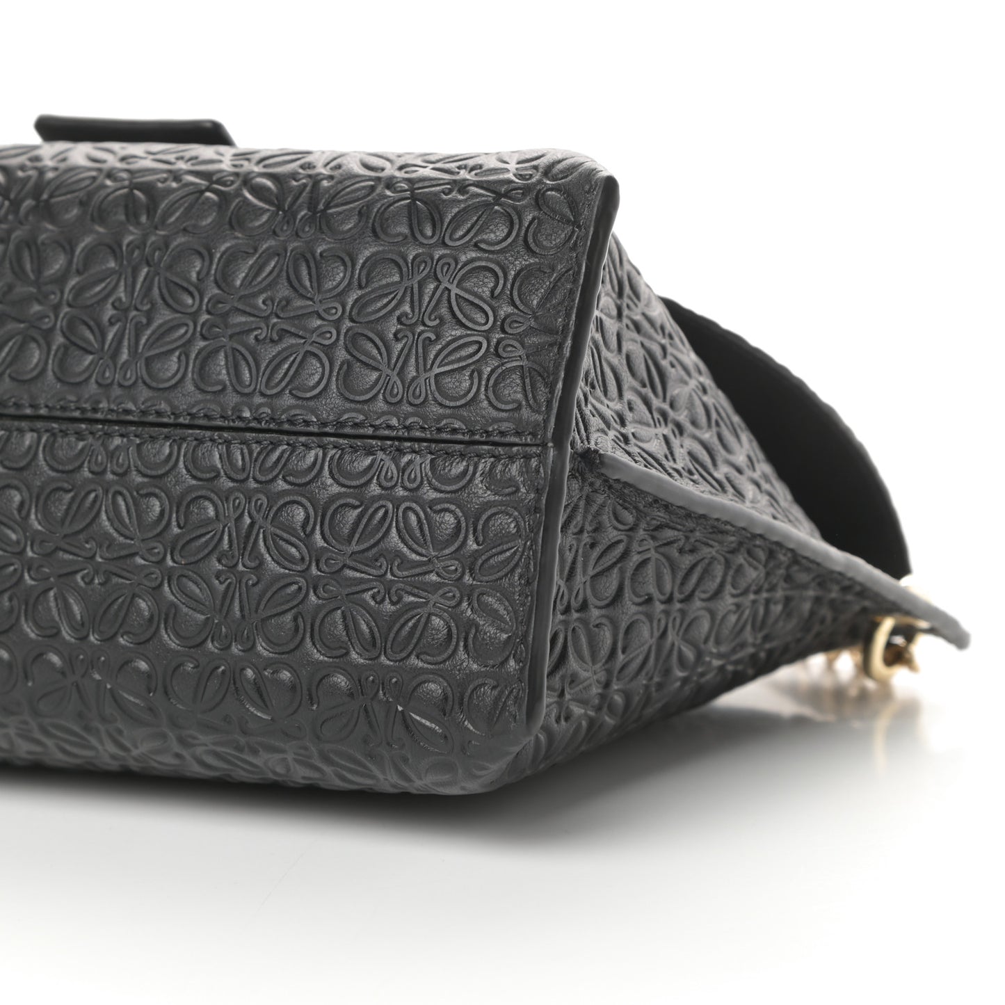 Goatskin Embossed Avenue Shoulder Bag Black