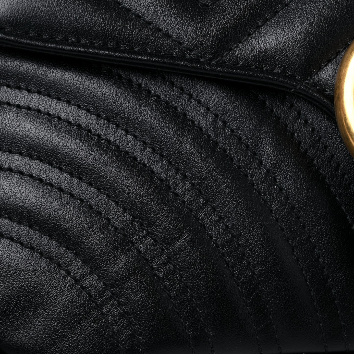 Calfskin Matelasse Small GG Marmont Shoulder Bag Black
