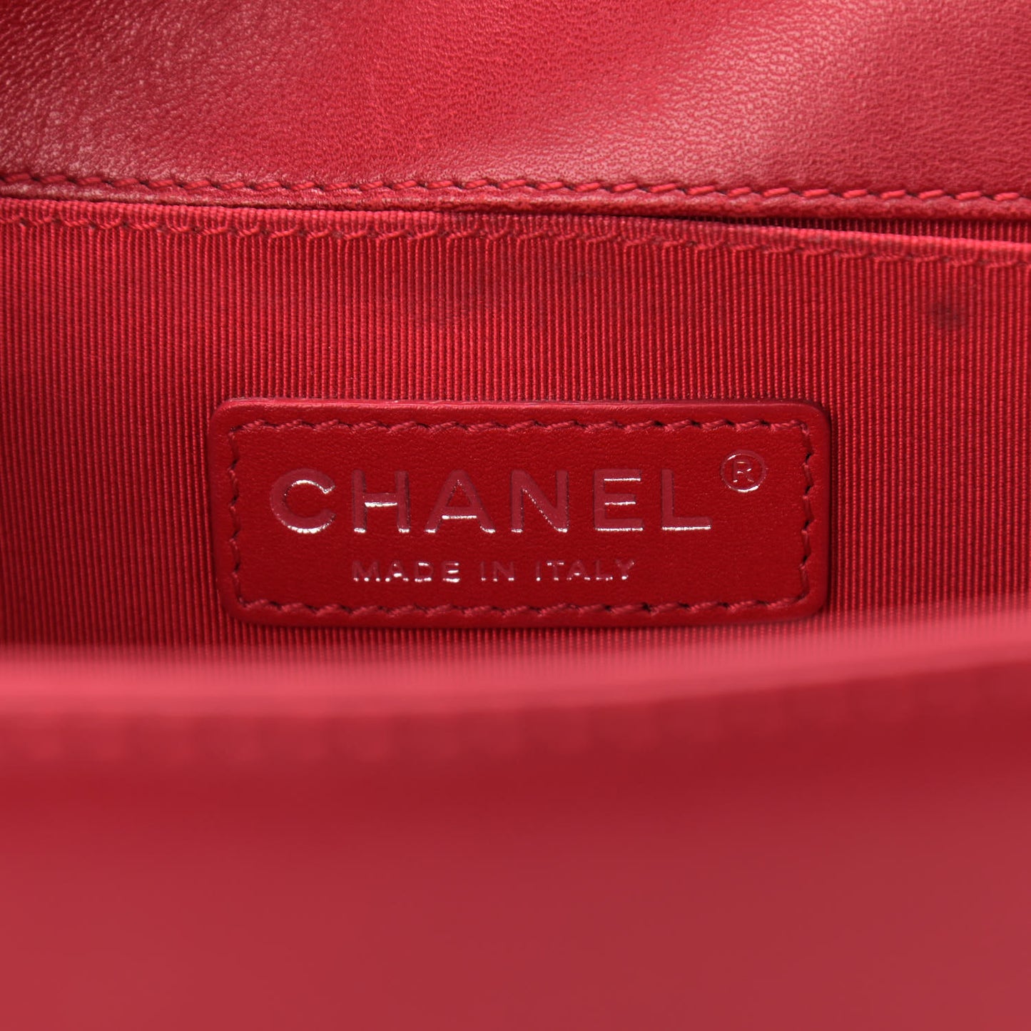 Lambskin Quilted Medium Boy Flap Black Red