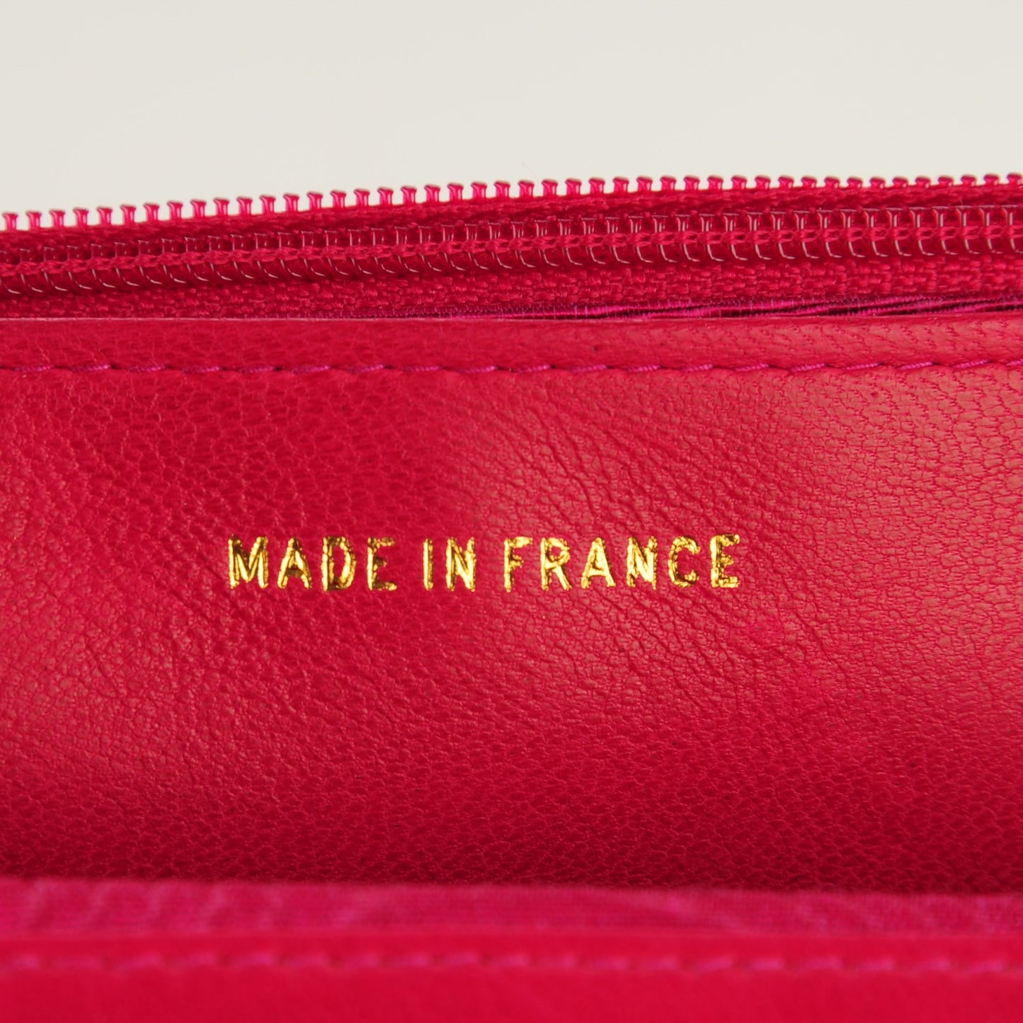 Caviar Timeless CC Wallet On Chain WOC Dark Fuchsia