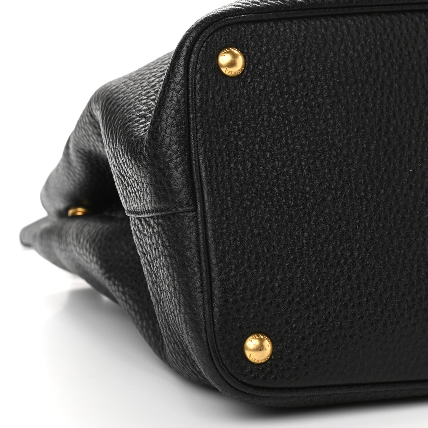 Vitello Daino Tote Black