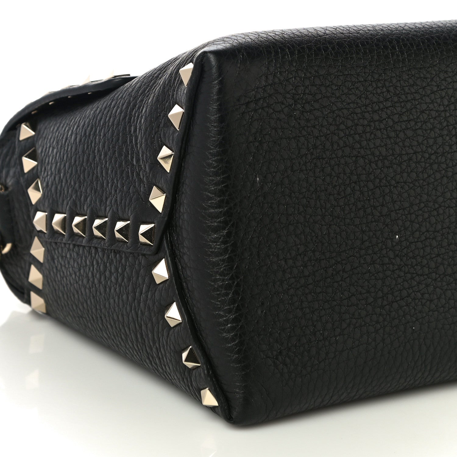 Valentino Garavani Pebbled Calfskin Rockstud Single Handle Flap Bag Black 5 of 9