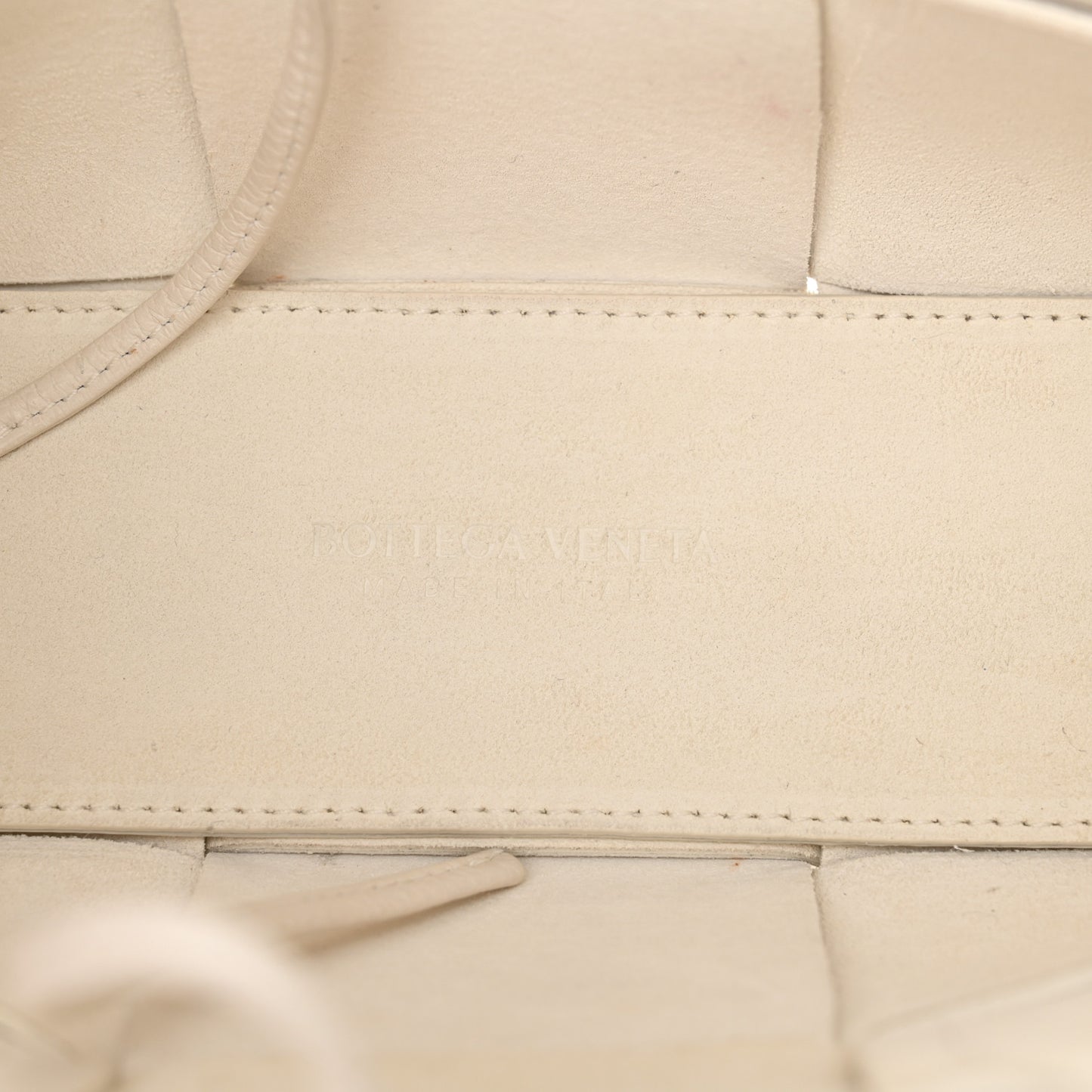 Lambskin Maxi Intreccio Candy Arco Tote White