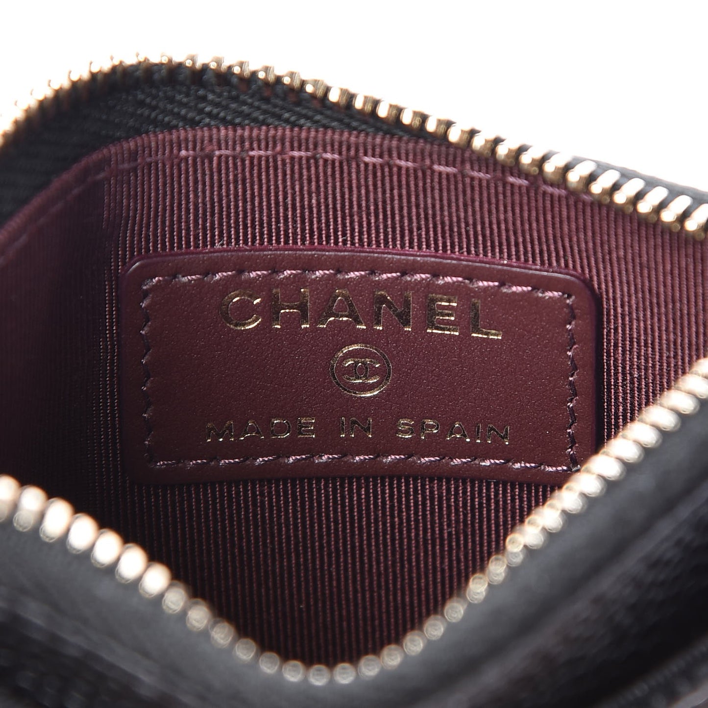 Caviar Quilted CC Zip Card Holder Black