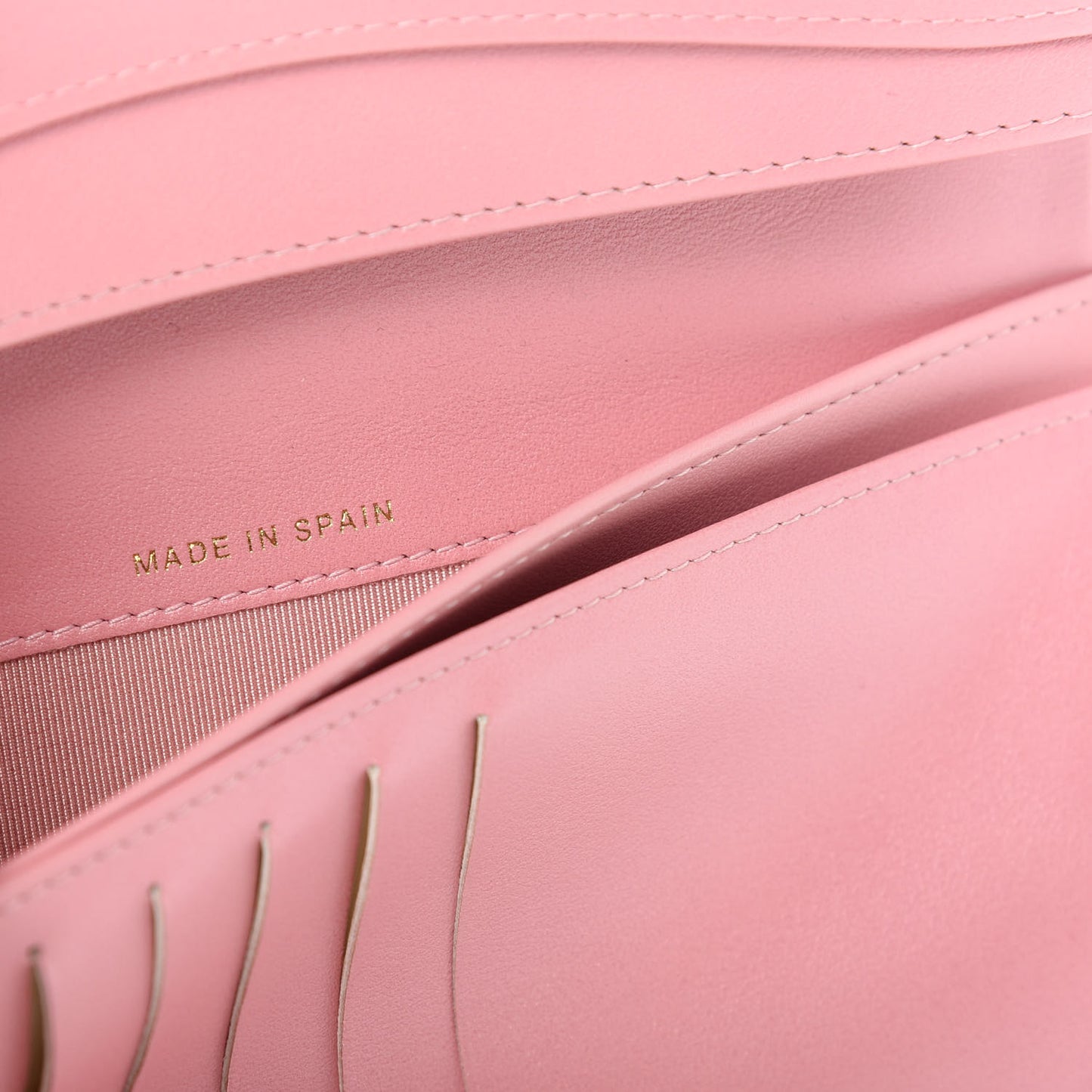 Iridescent Caviar Quilted Yen Wallet Rose Pink