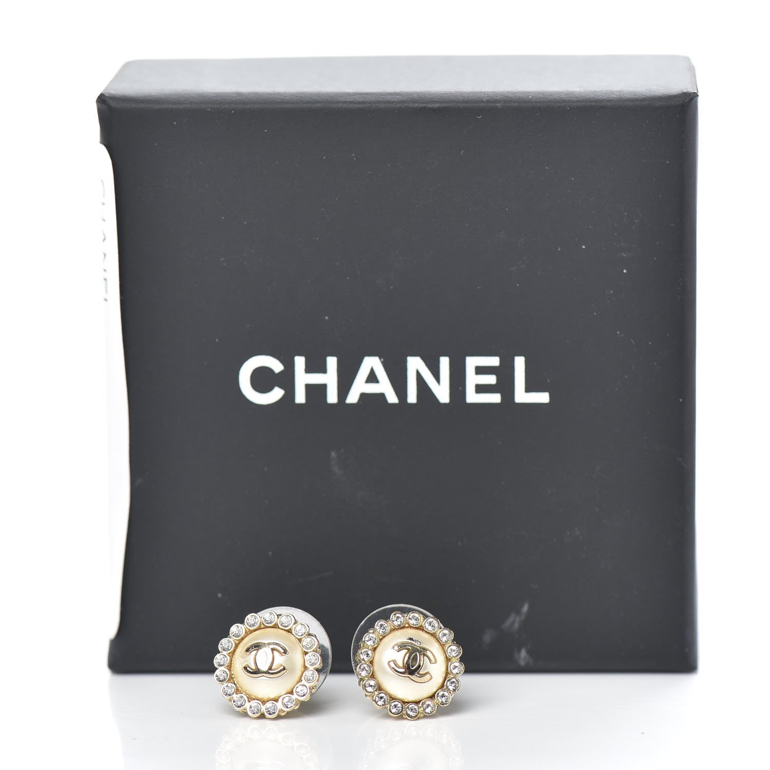 Chanel Pearl Crystal CC Round Earrings Light Gold 5 of 5