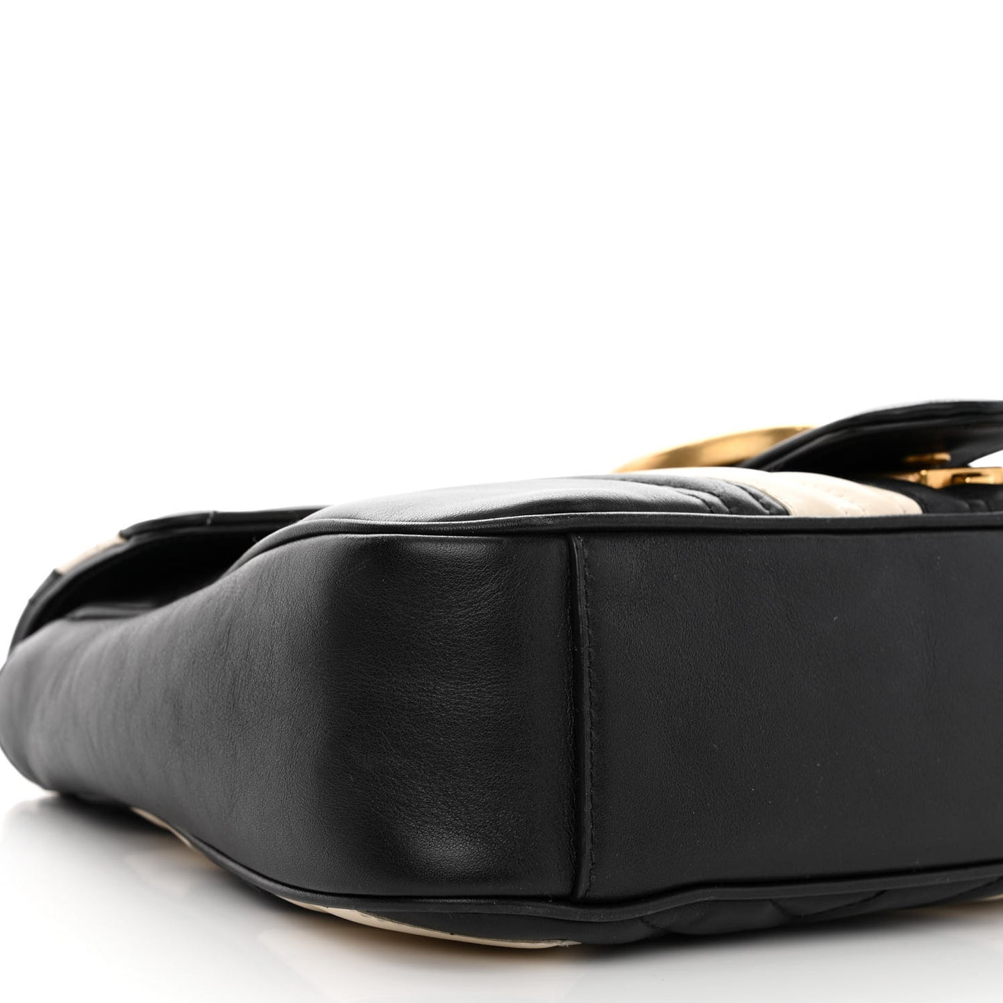 Calfskin Matelasse Medium GG Marmont Shoulder Bag Black White